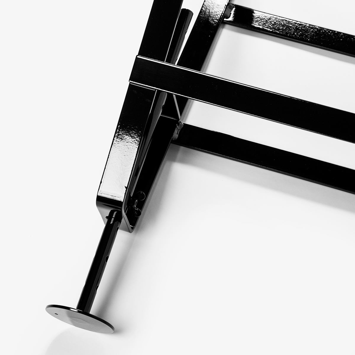Design Thesenfitz & Wedekind A height adjustable trestle made from crude steel powder-coated in black glossy