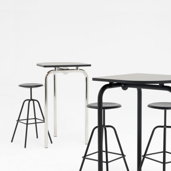 Piombino Tische mit Herrenberger Hocker / Piombino Tables with Herrenberger stools